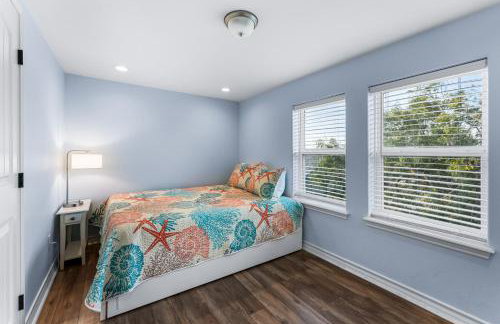 Waterfront Pool Hot Tub Private Pier Guest Bungalow - Foto 17