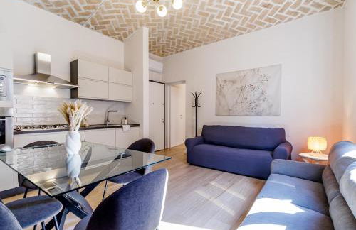 Chiara Apartment 6 guest - Train Station - Parking - Foto 1