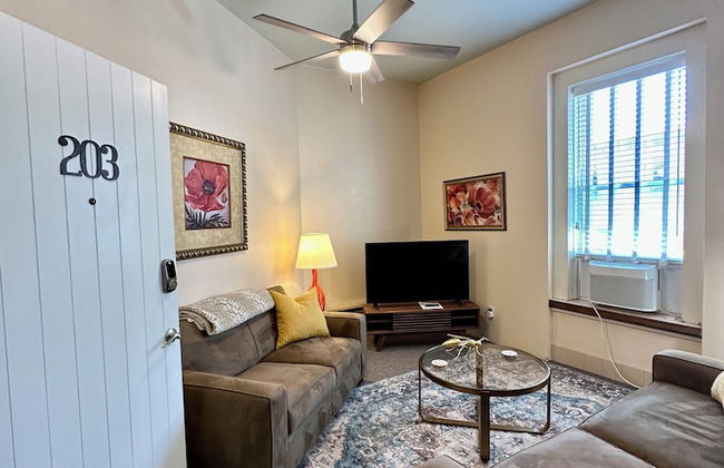 Bisbee Brownstone Suites - Photo 52