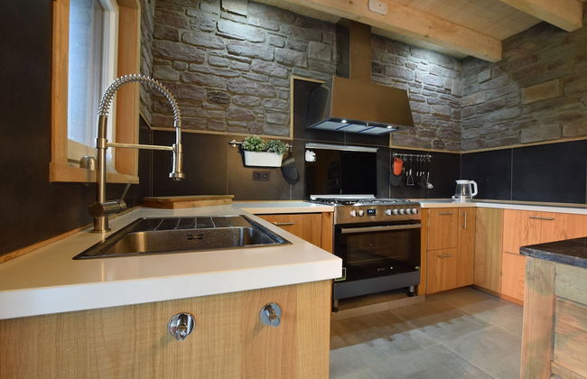 Grandeur Villa with Sauna & Hot Tub in Durbuy - Photo 13