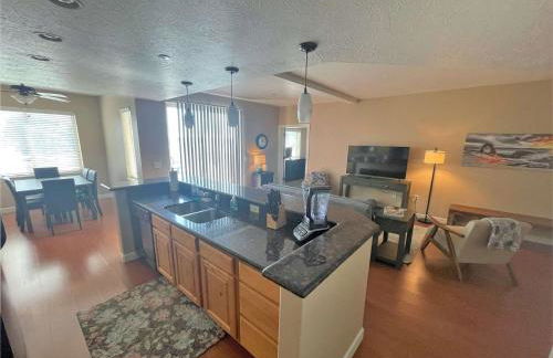 Deluxe Downtown Condo Close to Everything! - Foto 13