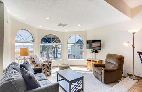 Marina Views! Watch the Boats! Walk to Everything! Unit 3 - Foto 1