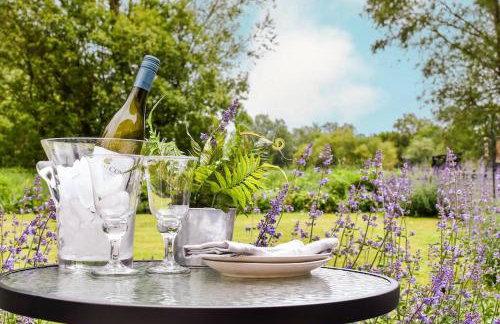 The Hideaway @ Flagham Cottage. - Foto 6