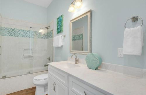 Breeze- New 2 blocks to beach - Sleeps 26 - Pool - Foto 23