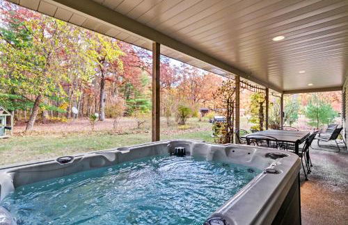 Dog-Friendly Cozy Home with Hot Tub and Lake Access - Foto 13