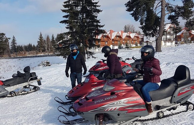 Passeio SnowMobiles em montanhas dos Cárpatos - Foto 12