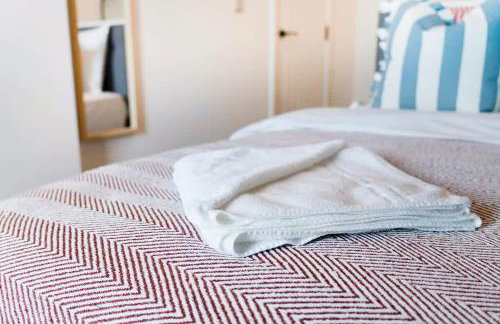 Central Location 3BR Home on Gladstone Street - Photo 34