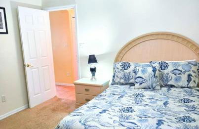 Joyful and Bright 4 Bedroom 3 Bathroom Pool Home - Foto 21