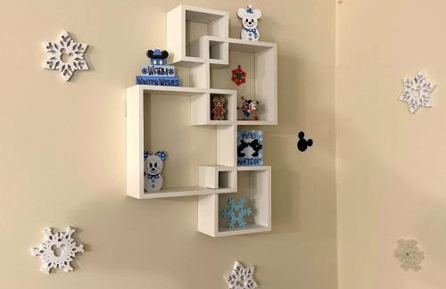 Disney Wonderland Suite at Jiminy-Ski On Off Mtn - Must See Stitch and Mickey Magic - Foto 3