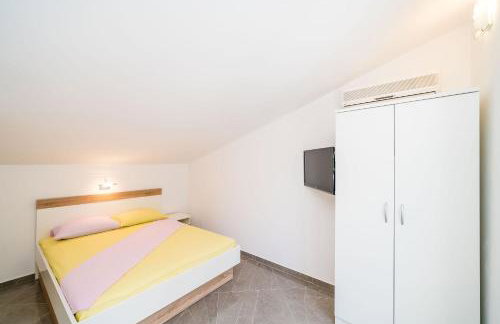 Apartment and Rooms Mato - Photo 25