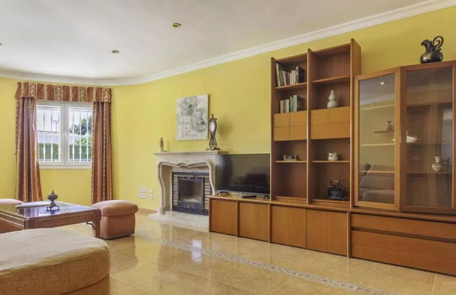 Charming Holiday Home in Calpe With Barbeque - Photo 6