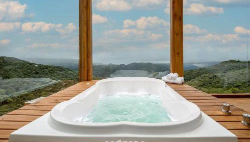 Linda cabana com jacuzzi na montanha VST013 - Foto 1