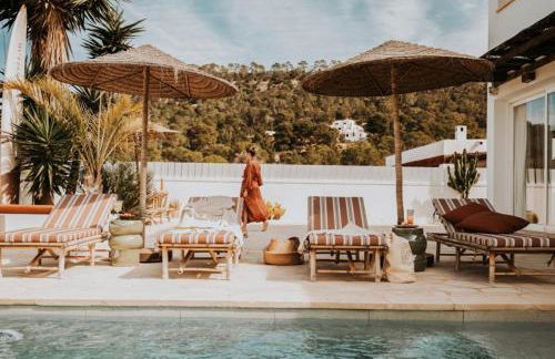 Casa Stellar - boutique villa with private heated pool and sea view - sustainably solar powered - Foto 1