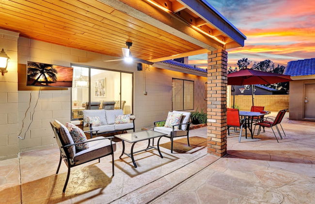 Amenities Galore! Outdoor Living & Lots of Games - Foto 44