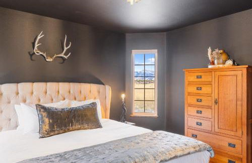 30 Miles to Yellowstone Hot Tub Game Room AC - Foto 17