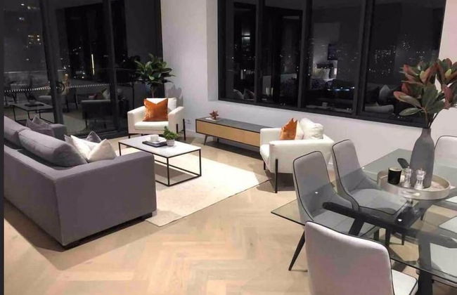 Brand New Lux Water View 3bd with Parking - Foto 5