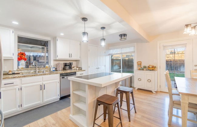 Modern 3-bedroom Escape in Northwest Reno - Photo 7