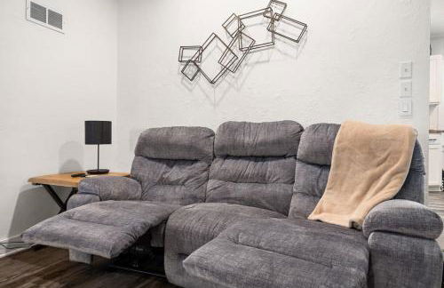 Suburban Sanctuary 3BD Perfect for Long Stays - Foto 11