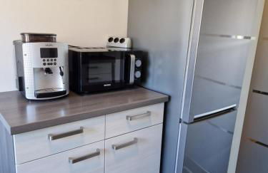 Moderne Wohnung mit Parkplatz und Kaffeevollautomat - Foto 17