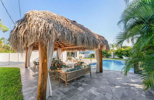 Tiki Hut Paradise Mins to Beach w Fire Pit - Foto 38