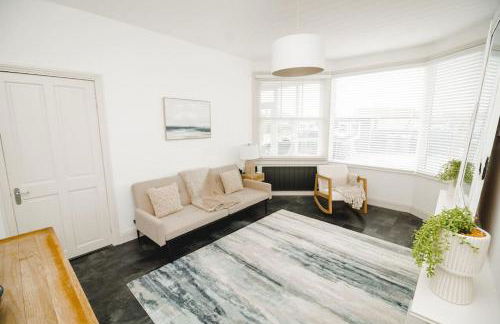 Sea View Beachfront House - Photo 4