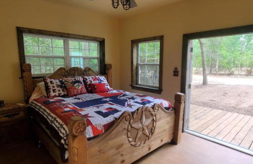 Waterfront Lonestar Cabin in a Magical Forest - Foto 7