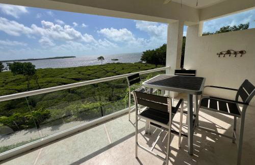 FULL TIME LIC Mgr - LUXURIOUS 3 BED 3 BATH OCEANFRONT SUITE - UPSCALE OCEANFRONT RESORT - INDOOR PICKLEBALL - SPEAKEASY! - Foto 34