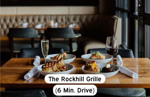 Classy 2BR-Parking, Rooftop,Near Arrowhd & TMobile - Photo 35