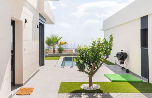 Casa con piscina climatizada y vistas al mar - Foto 12