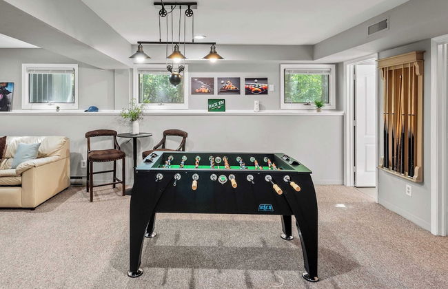 The Boulder Inn by Avantstay Indoor Hot Tub, Game Room, Outdoor Fire Pit - Foto 1