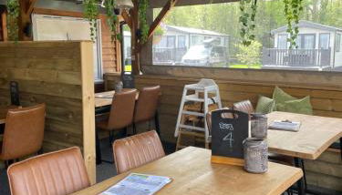 Bumble Lodge New Forest - Photo 3