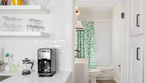 Downtown Walkable - 2 bed 1 bath King Bed - Foto 4