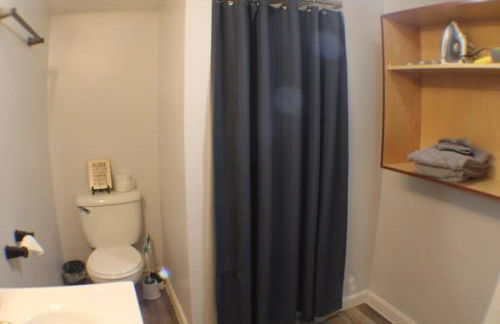Modern 1 BR Apt - Easy Parking 5 min from Downtown - Foto 7