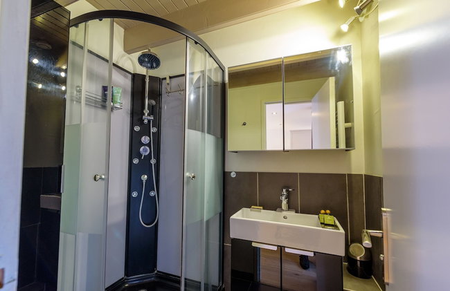 Peaceful Holiday Home in Plouguin With Indoor Pool - Foto 111