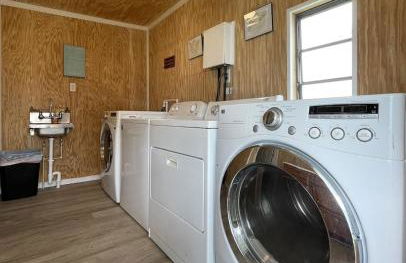 Woody's By The Lake LLC - Foto 13