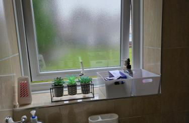 Stylish and Comfortable Home - Foto 37