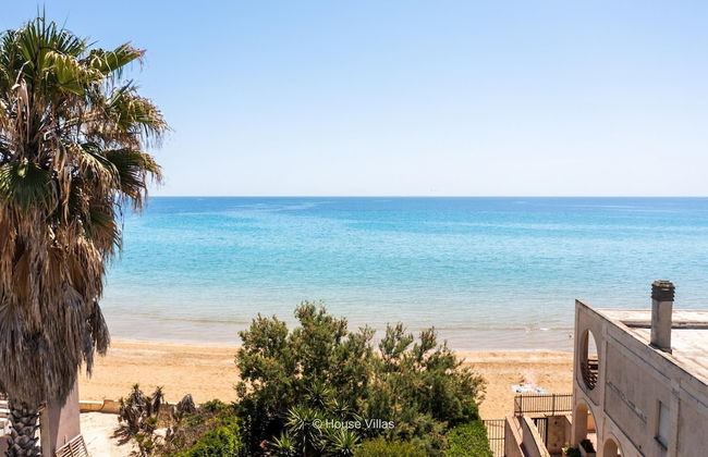 Baia Delle Sirene in Noto - Foto 24