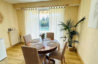 Spacieux 2 chambres 65m2 climatisé au village médiéval entre Nice et Antibes - Foto 5