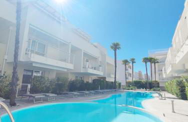 Wave Resort - Photo 2