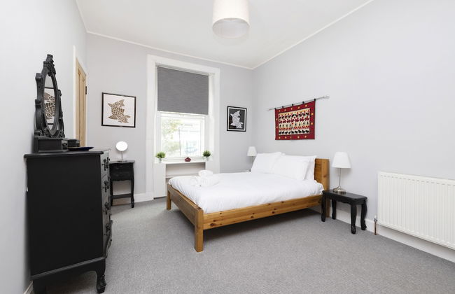 JOIVY Charming 1-Bed Ap Near Leith Links W/ Patio - Foto 4