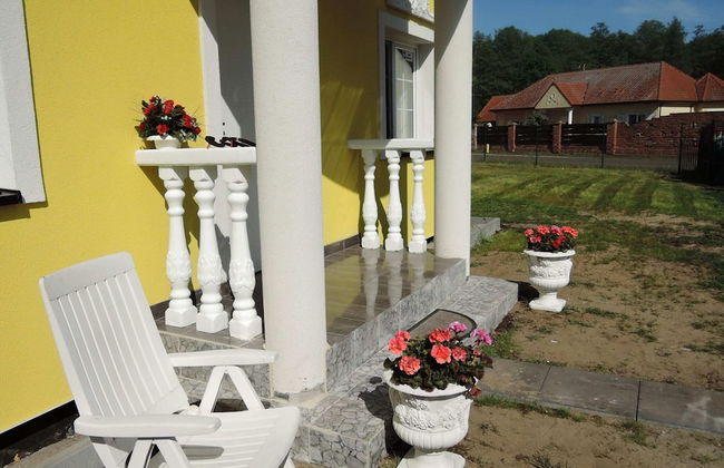 Holiday Home in Nowe Warpno by the Harbor - Photo 2