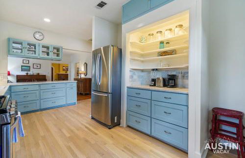 Charming Vintage House in Zilker with Hot Tub and Parking - Foto 15