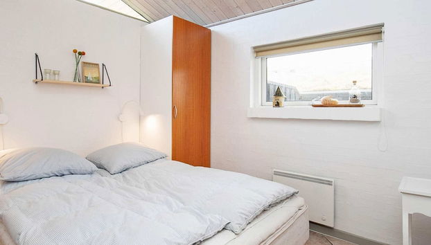 8 Person Holiday Home in Pandrup - Foto 5, Habitación