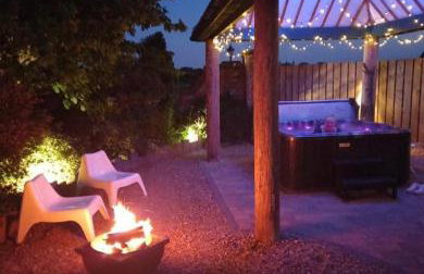 Lincoln Holiday Retreat Lodge with Private Hot Tub - Foto 45