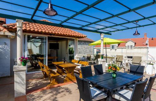 Apartments Orange Tree - Photo 14