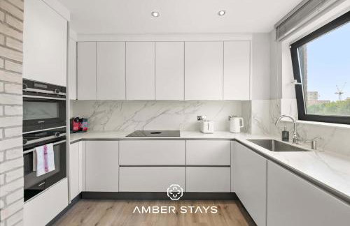 Modern 3 Bed Apartment in Acton by Amber Stays, Perfect for Business & Contractors - Photo 29