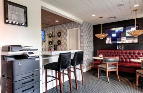 Dreamy Outdoor Space New Design in Renovated Apt - Foto 30