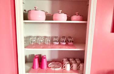 Pinksburgh pet-friendly by Strip, stadium, skyline - Foto 12