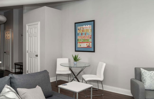 Heart of Mainstrasse Suites - Photo 23