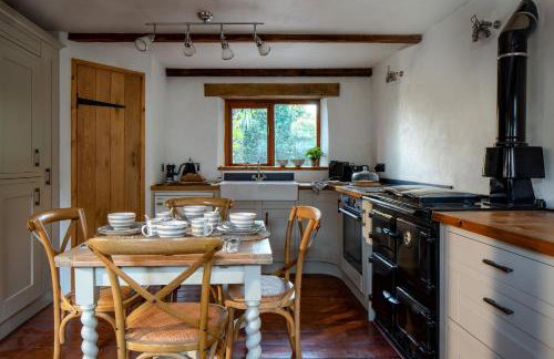 The Old Coach House - Converted barn with private garden parking and fireplace - Foto 4